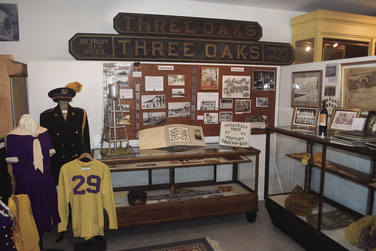 4 29 Museum Three Oaks Room